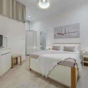 Guest house Victoria Luxury - Downtown, Split